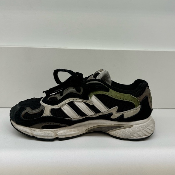 Adidas Sneakers Black White & Green Tempur Run US M 7.5 / W 8.5 - Picture 3 of 8